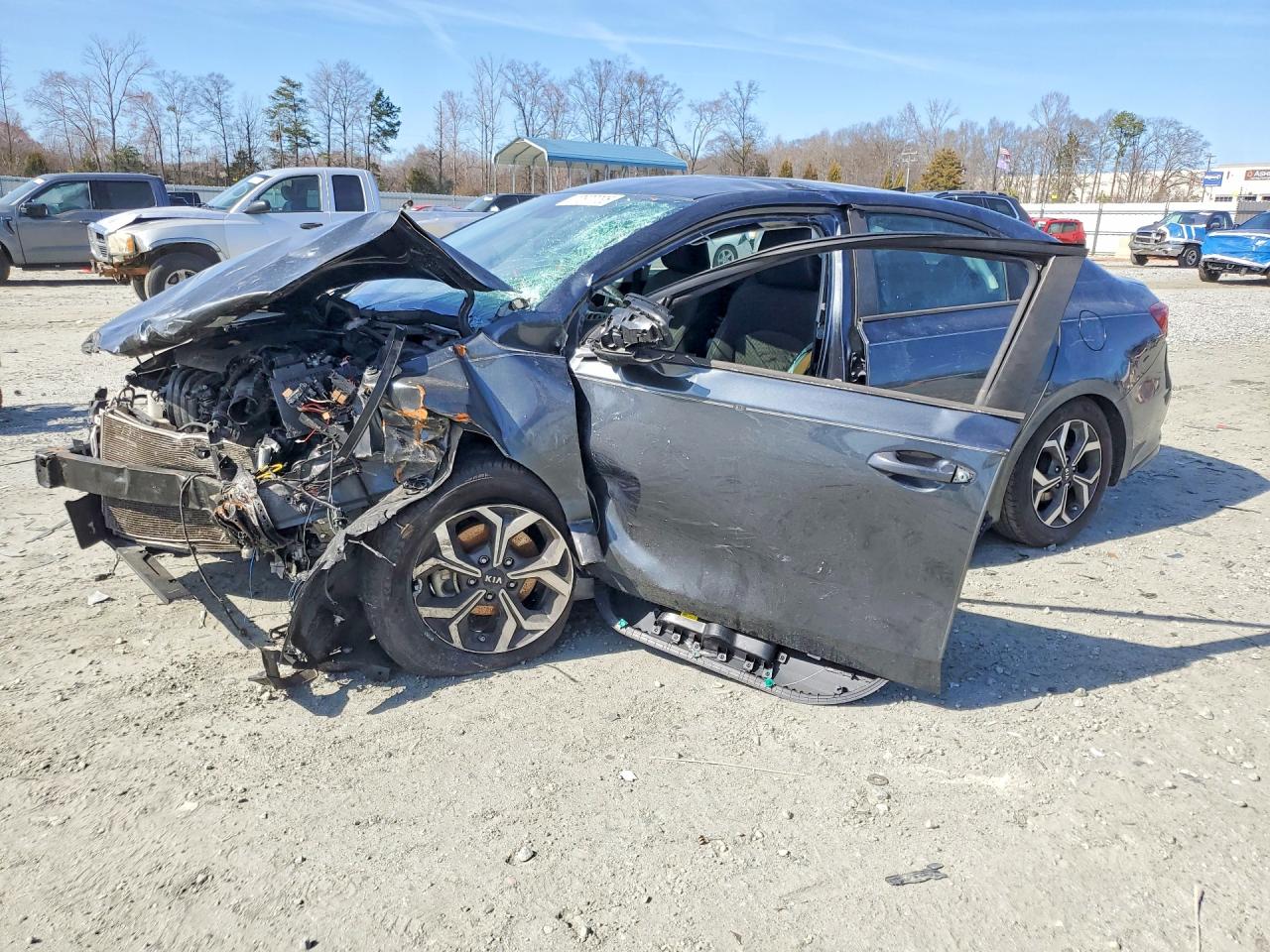 Salvage Kia Forte Image