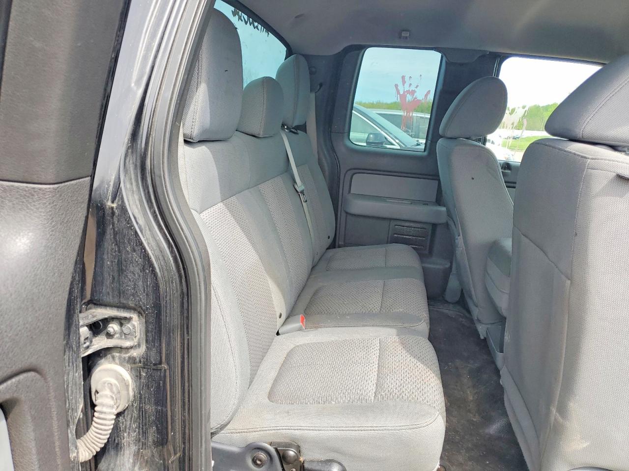 Ford F-150 Super Cab