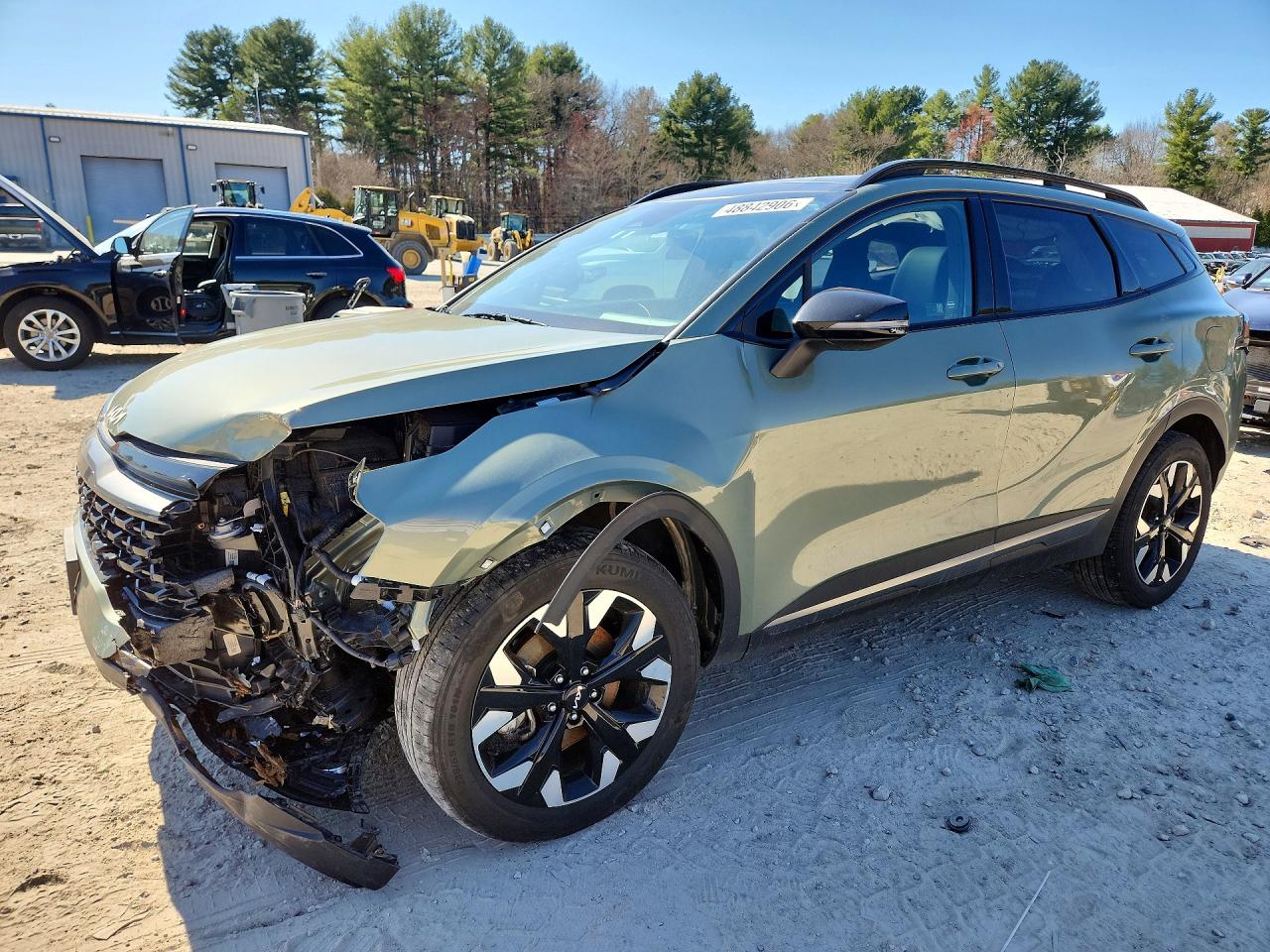 Salvage Kia Sportage Image
