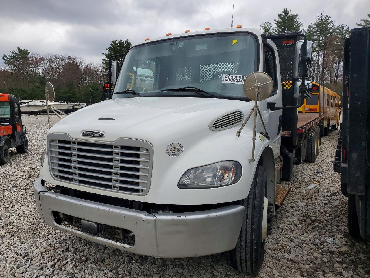 Salvage Freightliner M2 Image