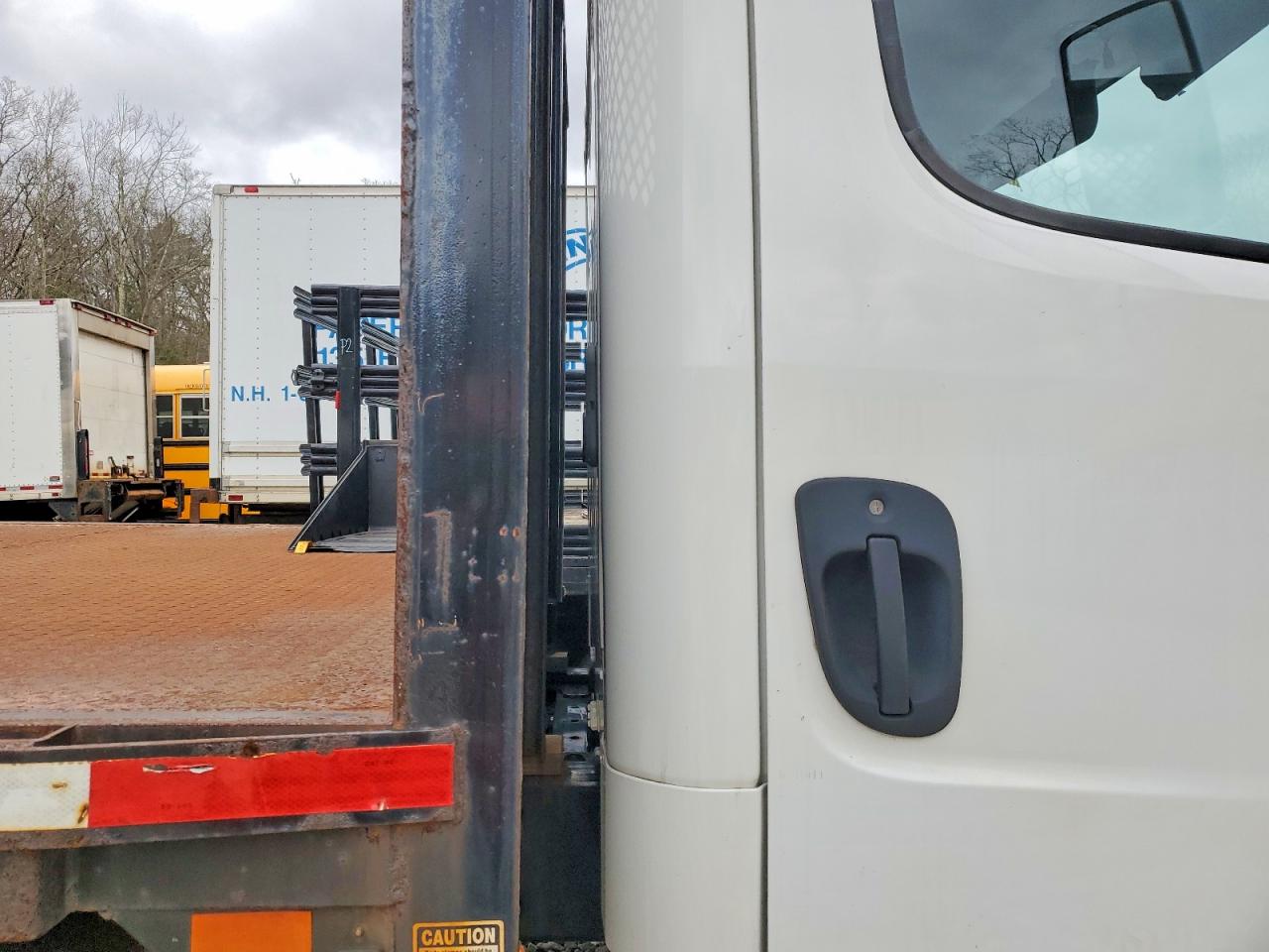 Freightliner M2