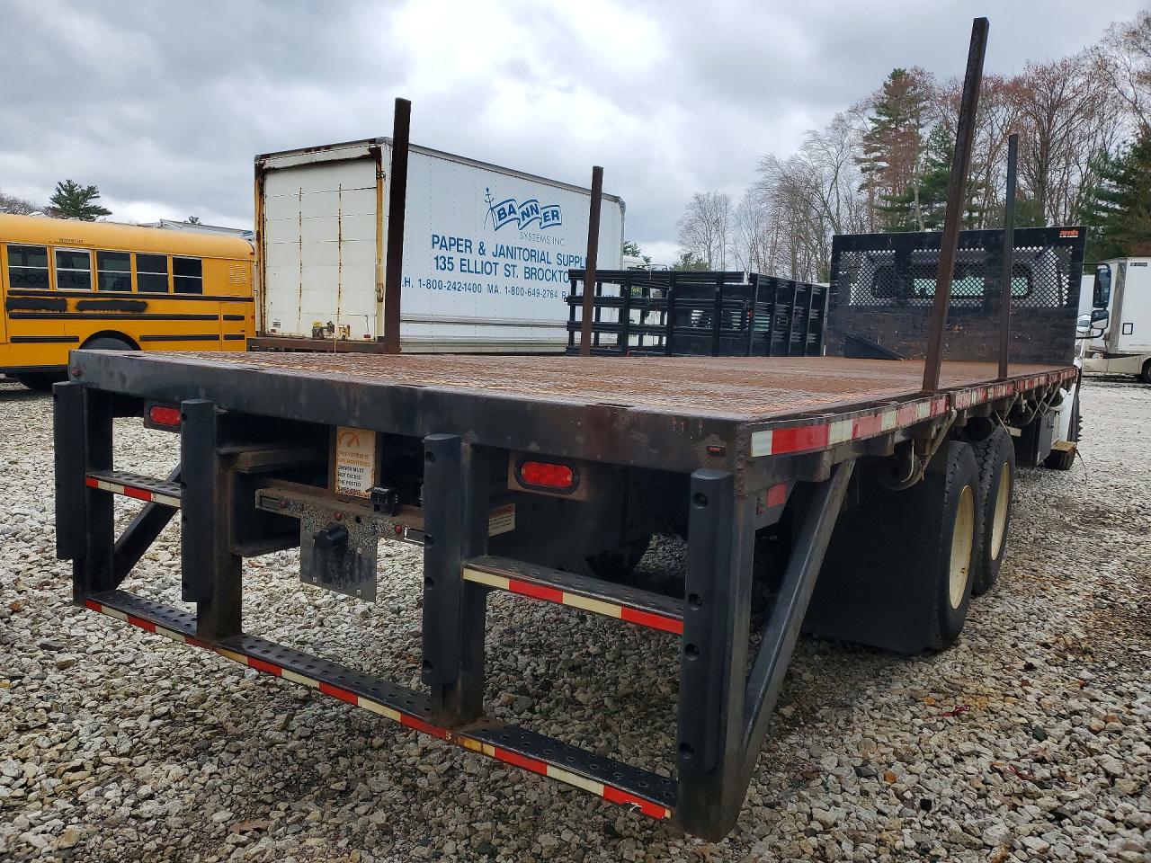 Freightliner M2