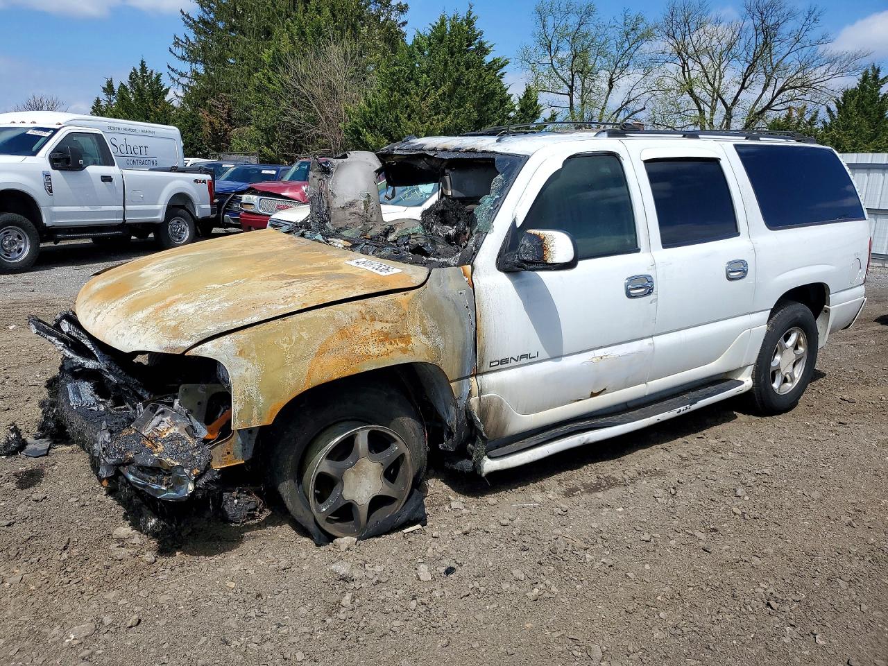 Salvage GMC Yukon Image