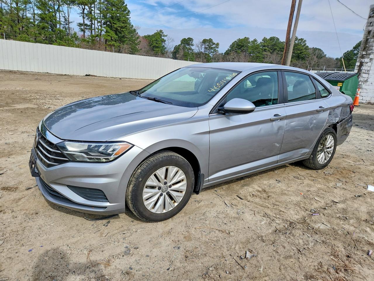 Salvage Volkswagen Jetta Image