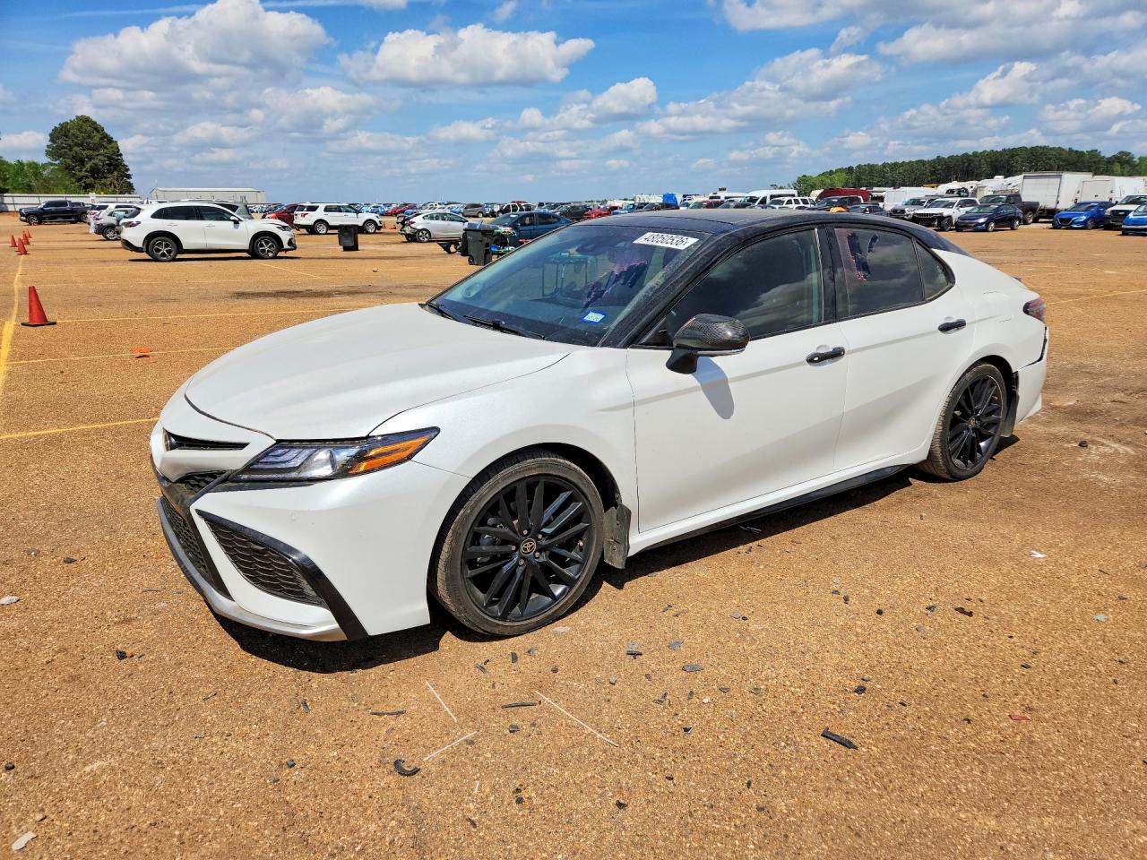 Salvage Toyota Camry Image