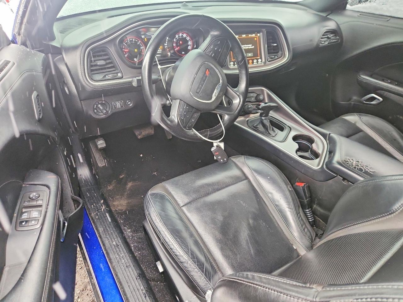 Dodge Challenger Sxt