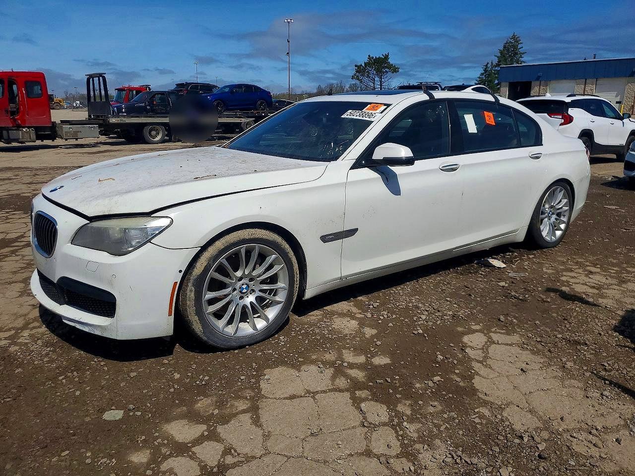 Salvage BMW 7 Series Image