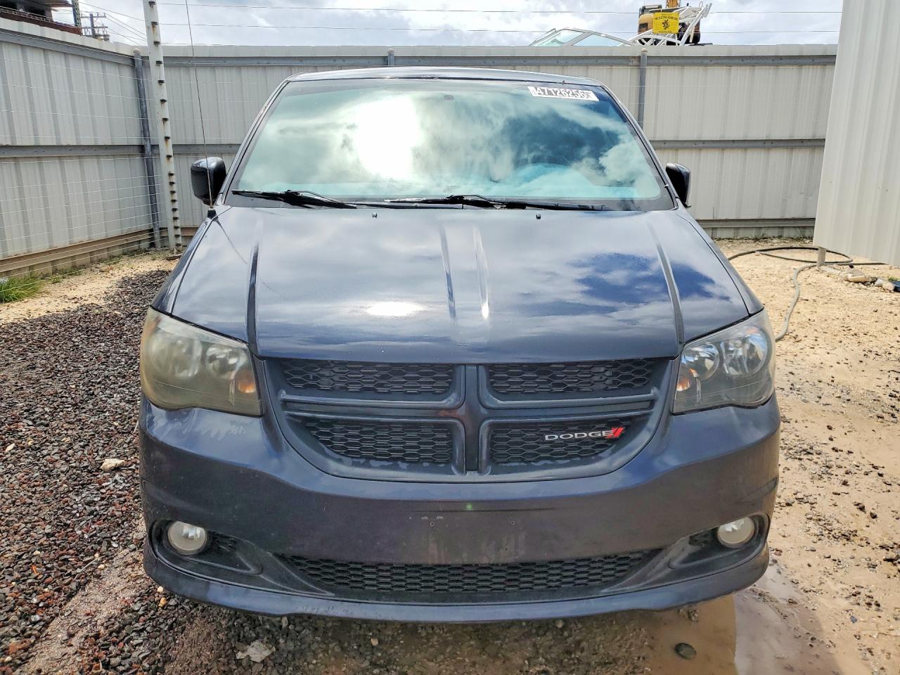 Dodge Caravan Sxt