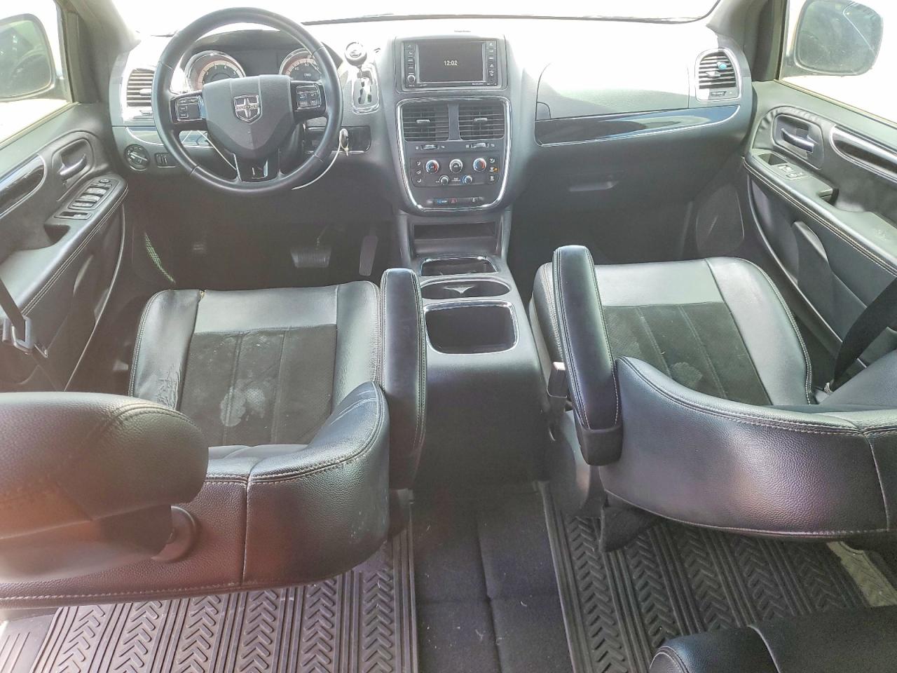 Dodge Caravan Sxt