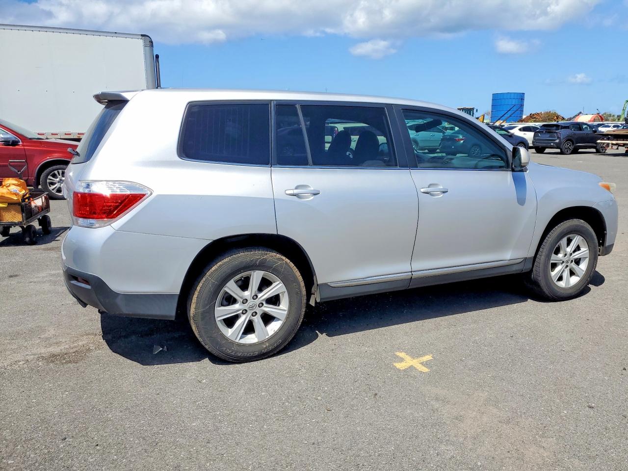 Toyota Highlander Base