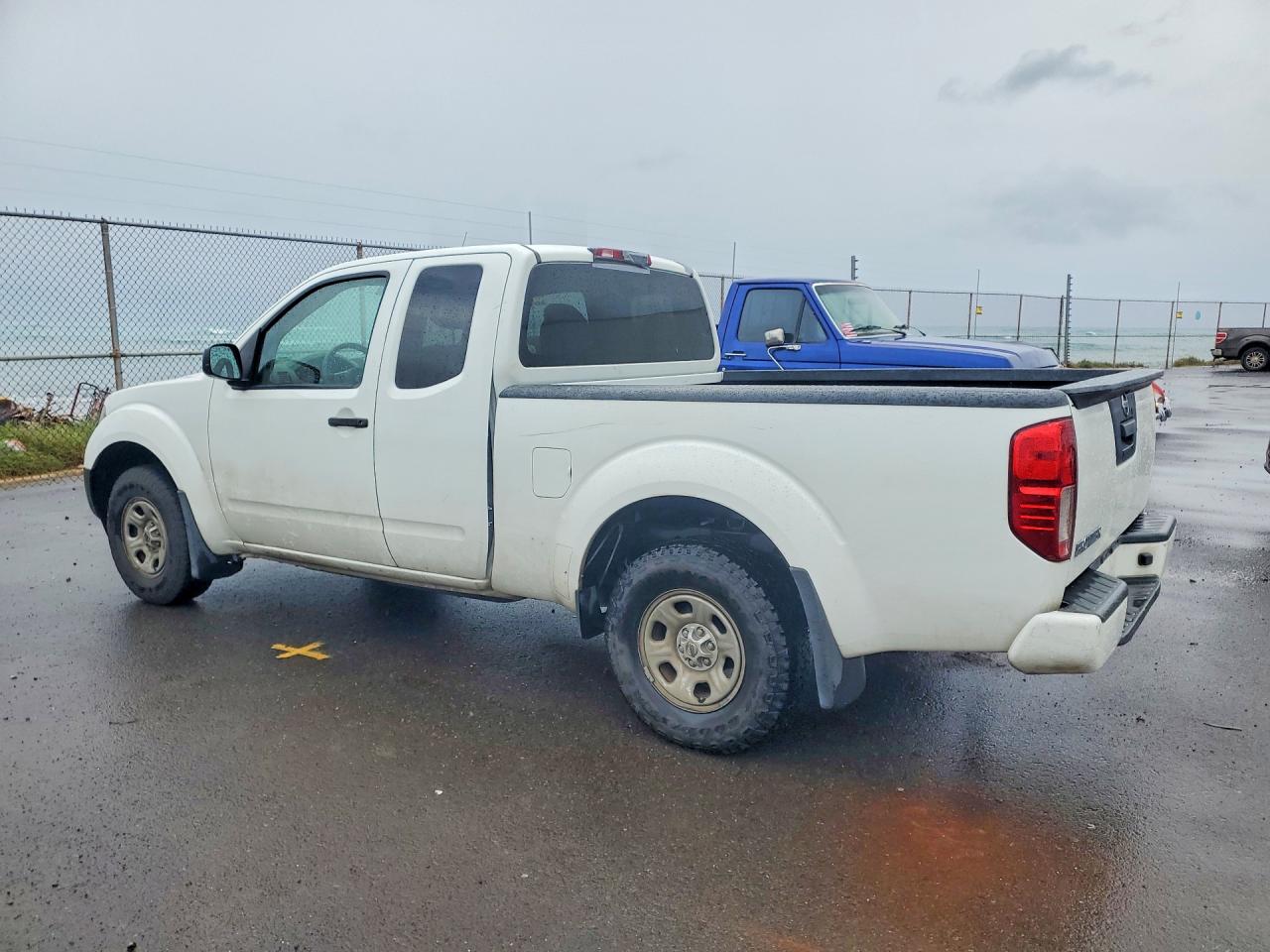Nissan Frontier S