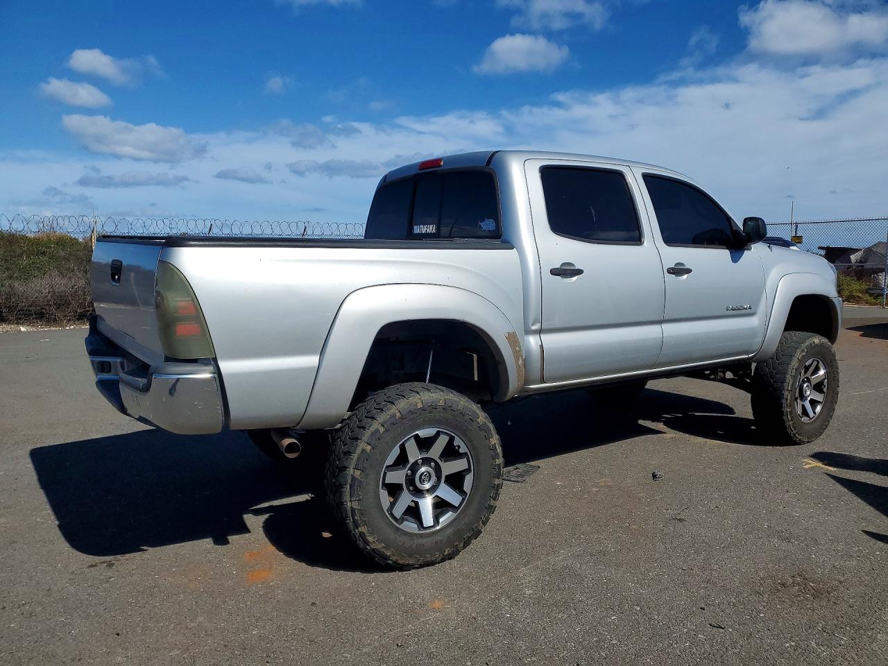 Toyota Tacoma Prerunner V6