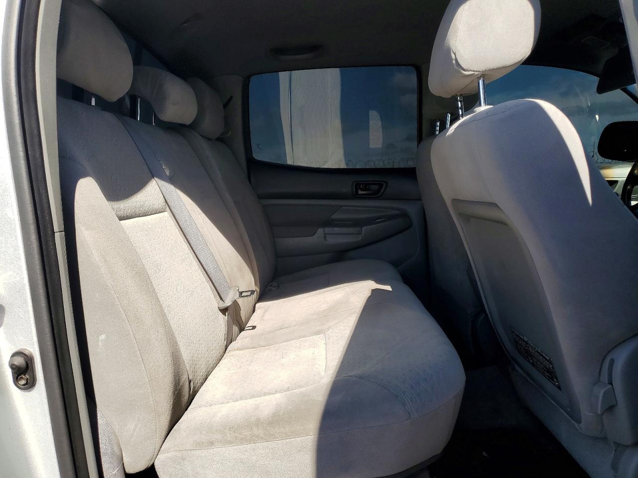 Toyota Tacoma Prerunner V6