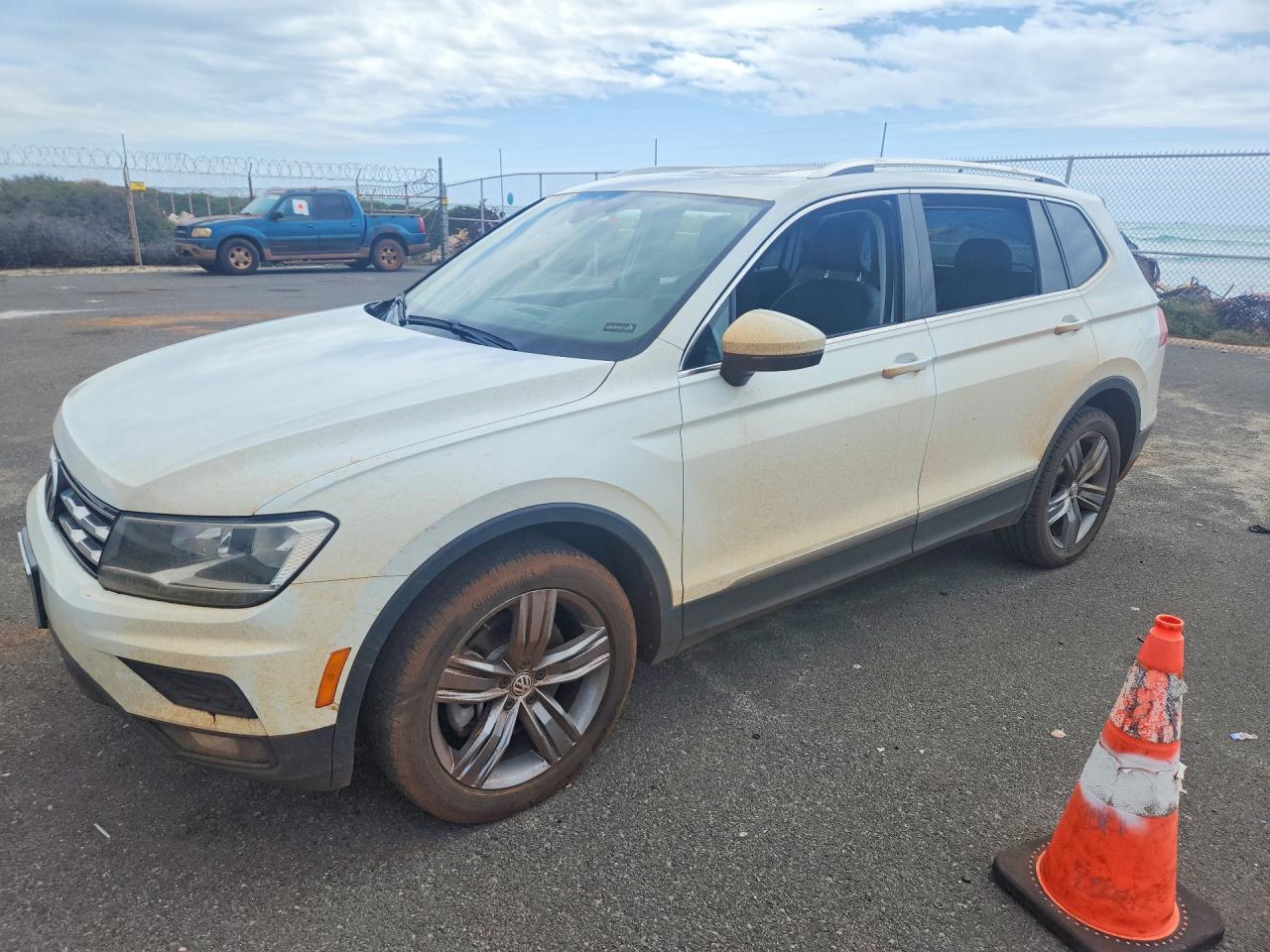 Salvage Volkswagen Tiguan Image