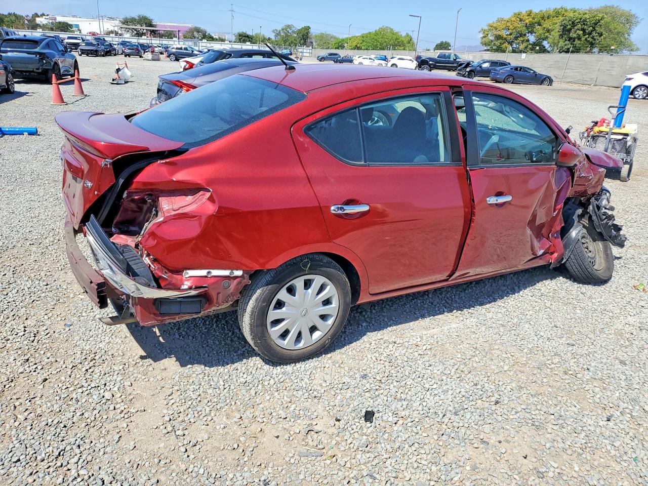 Nissan Versa 1.6 Sv
