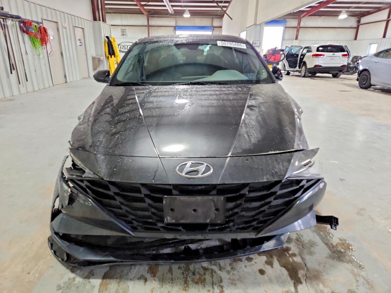 Hyundai ELANTRA Sel