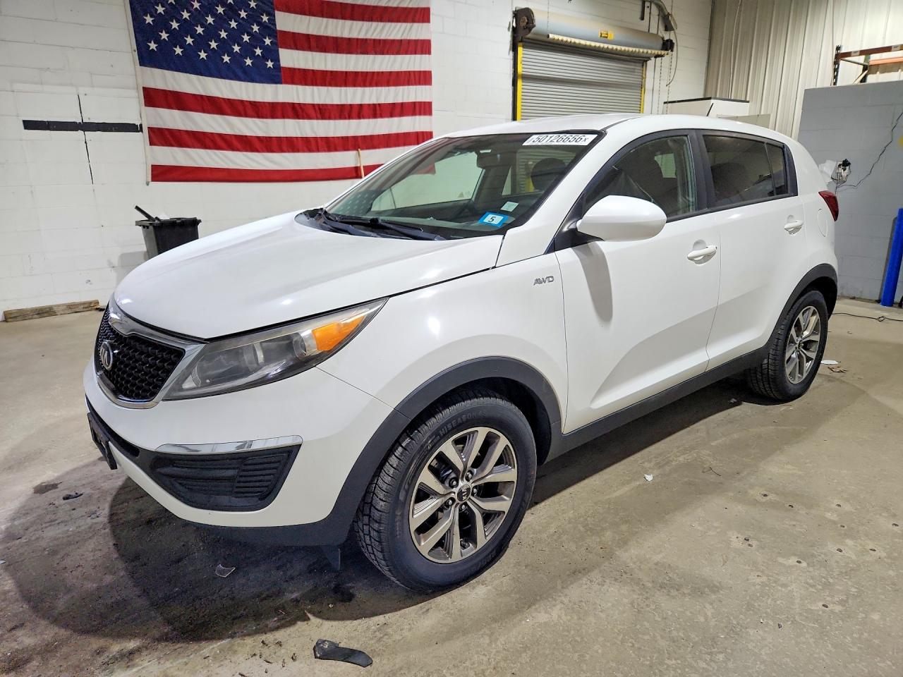 Salvage Kia Sportage Image