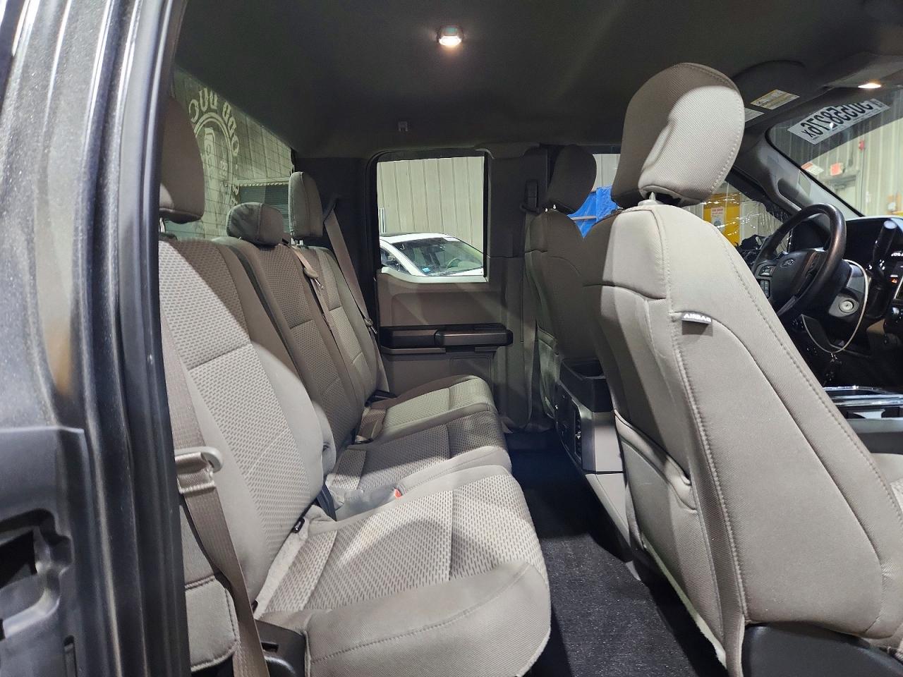 Ford F-150 Super Cab