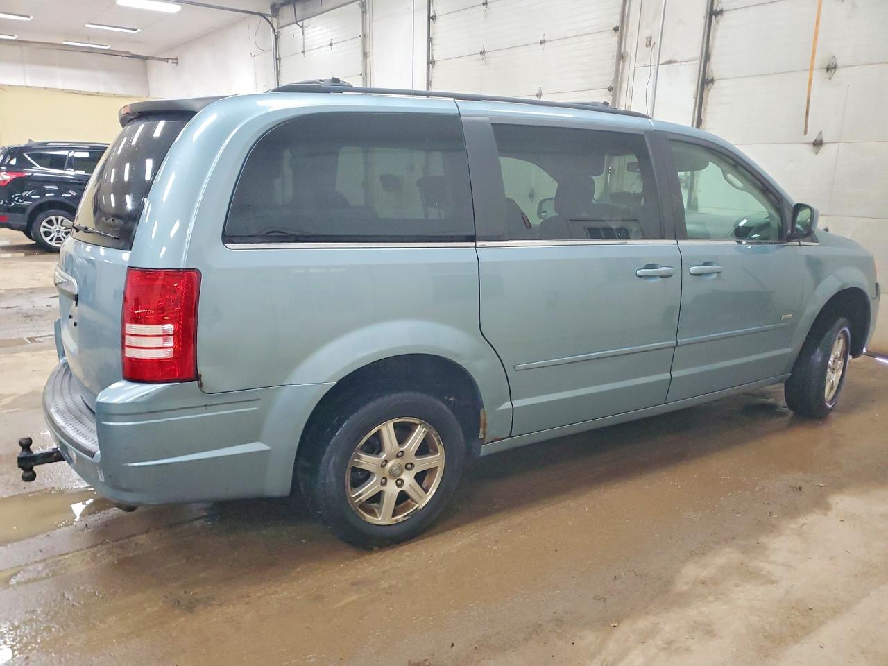 Chrysler Minivan Touring