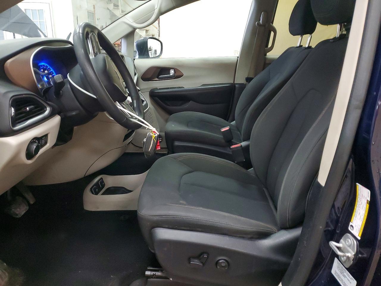 Chrysler Pacifica Touring