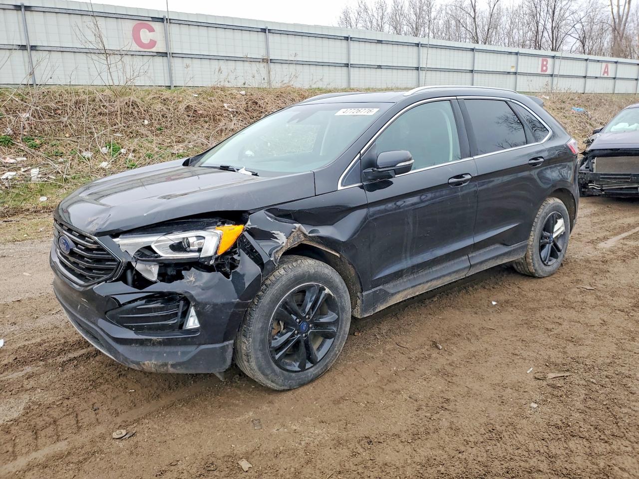 Salvage Ford Edge Image