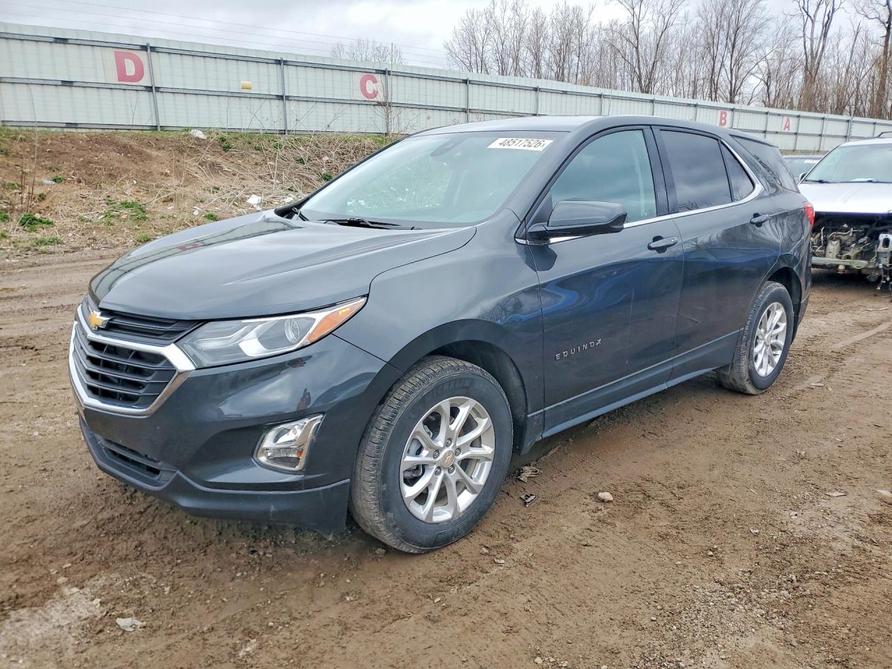 Salvage Chevrolet Equinox Image