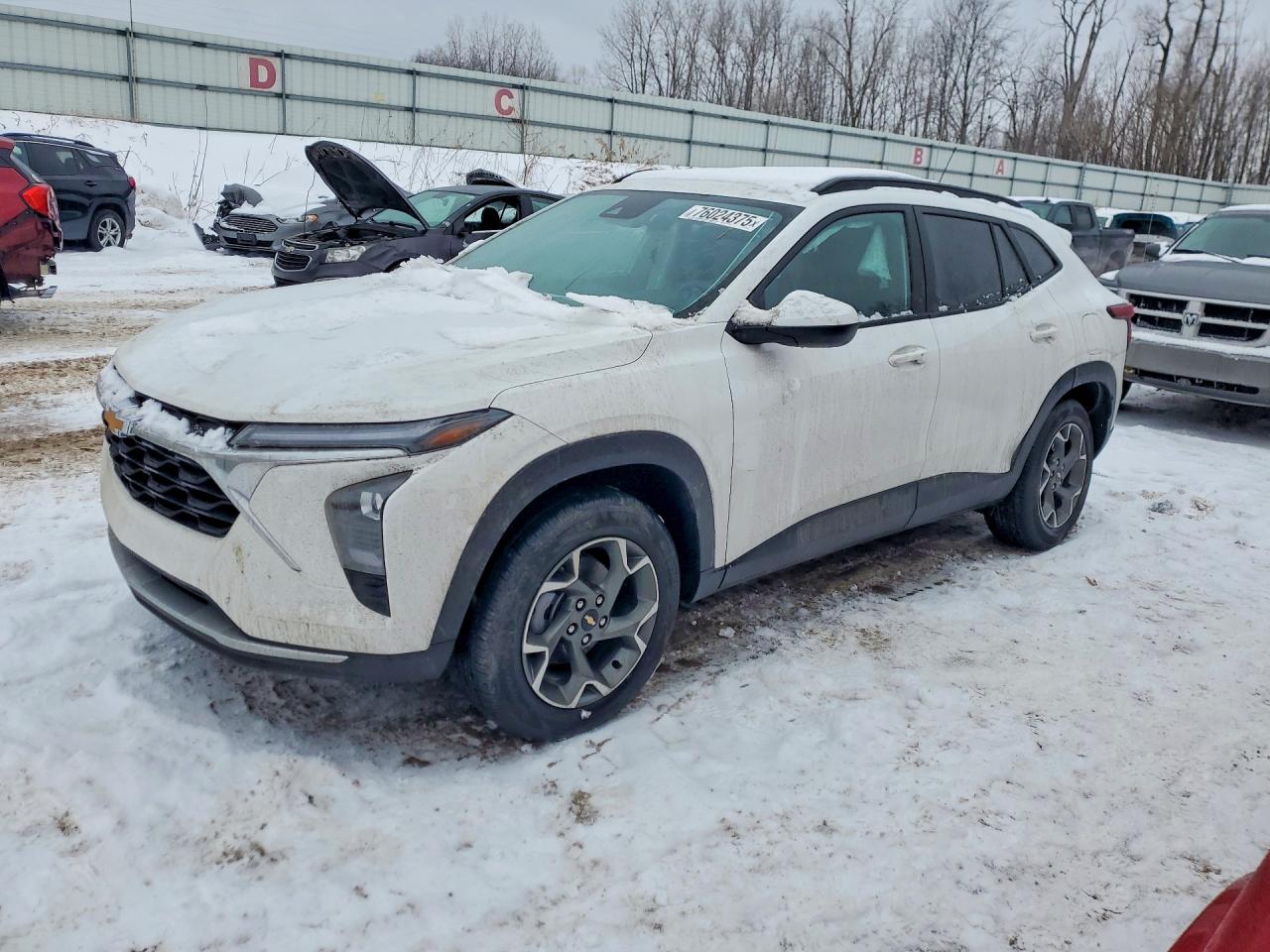 Salvage Chevrolet Trax Image