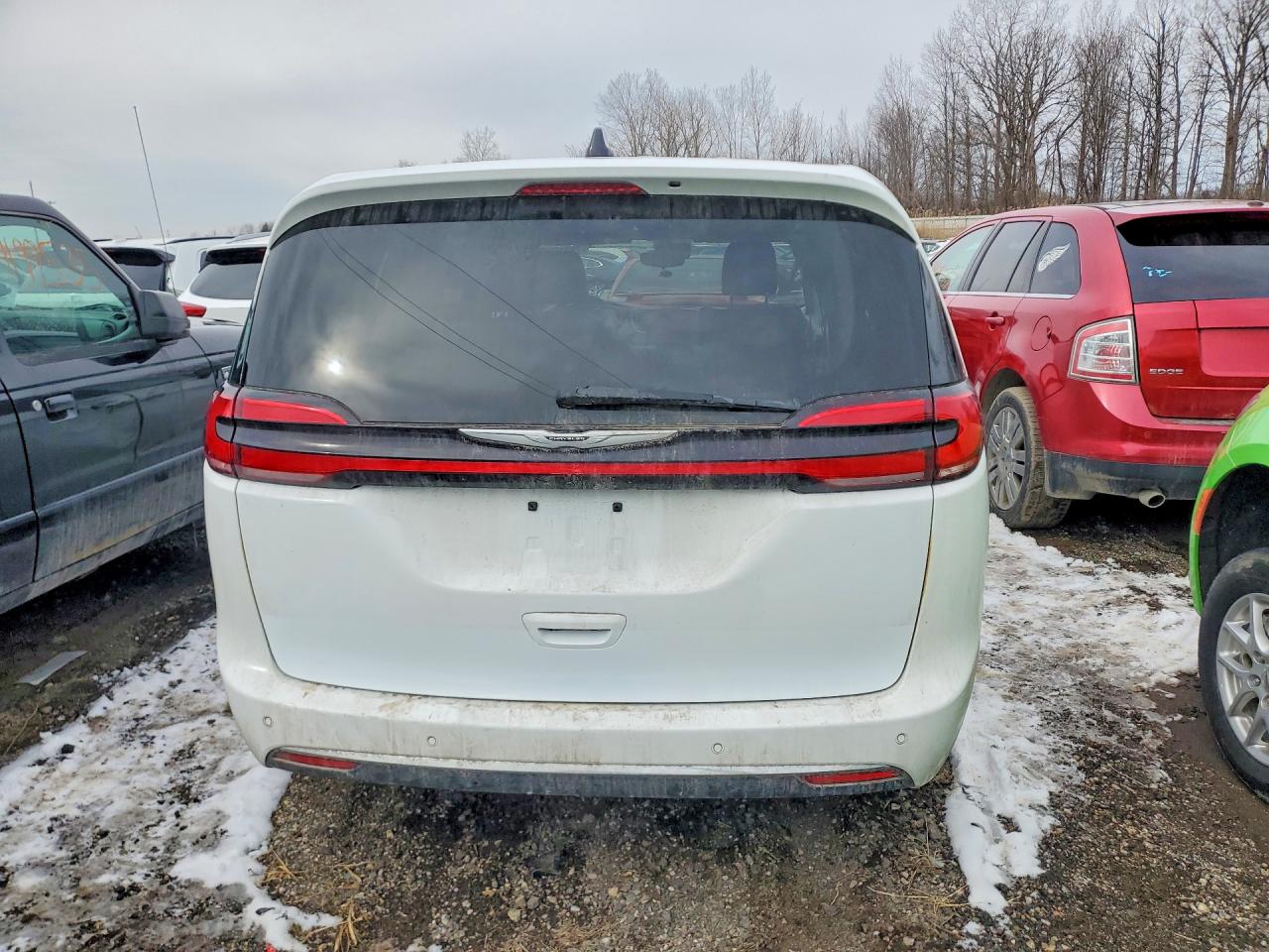 Chrysler Pacifica Touring L