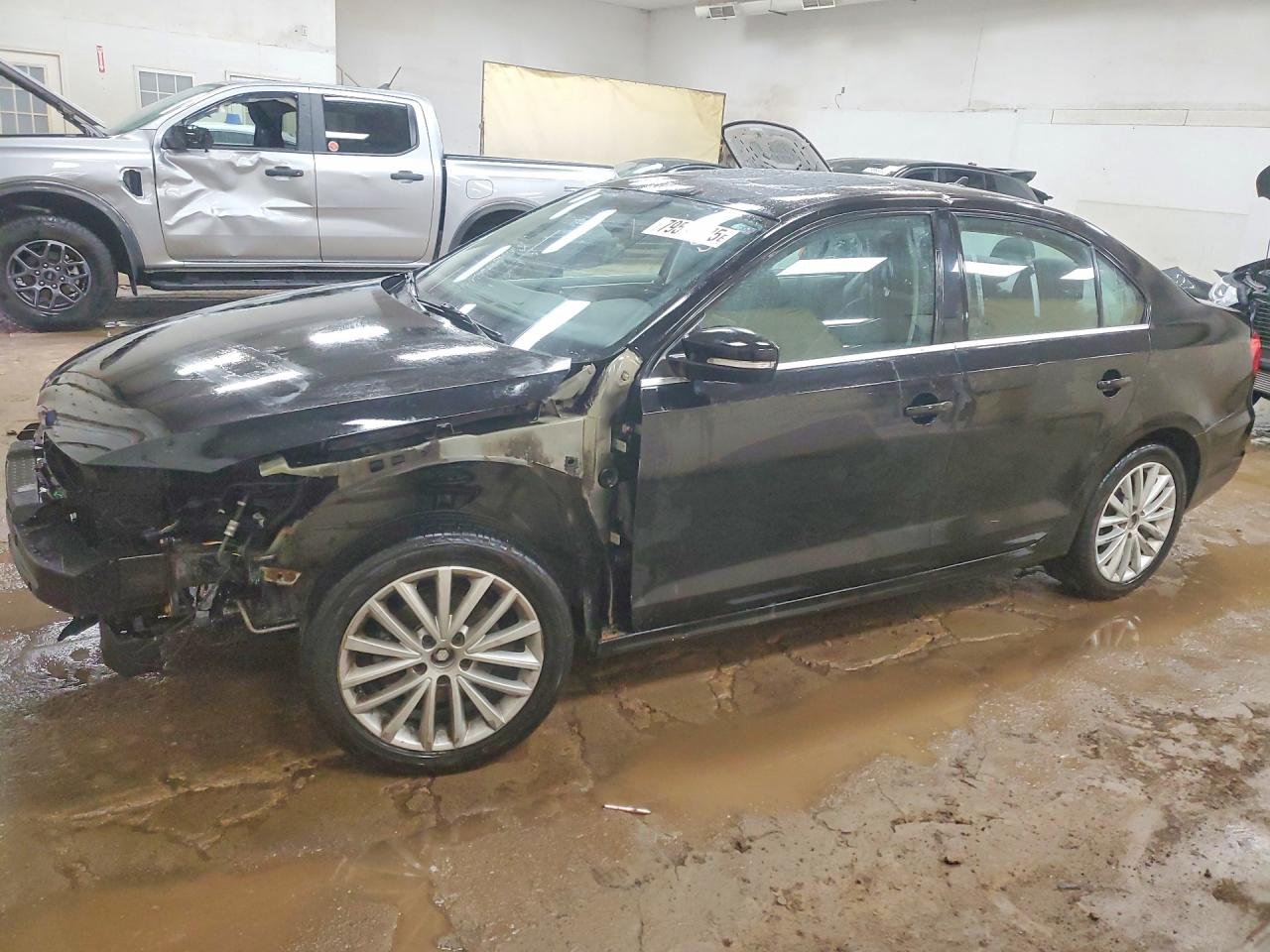 Salvage Volkswagen Jetta Image