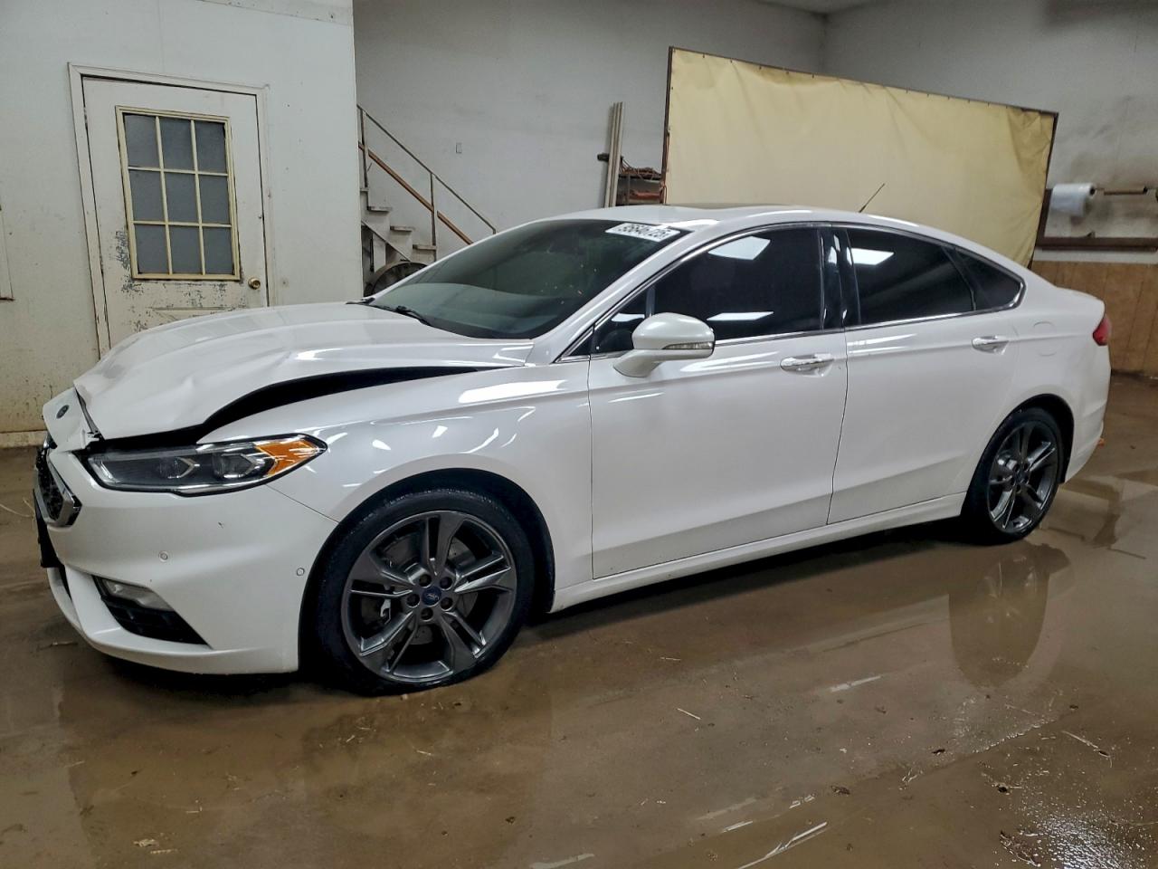 Salvage Ford Fusion Image