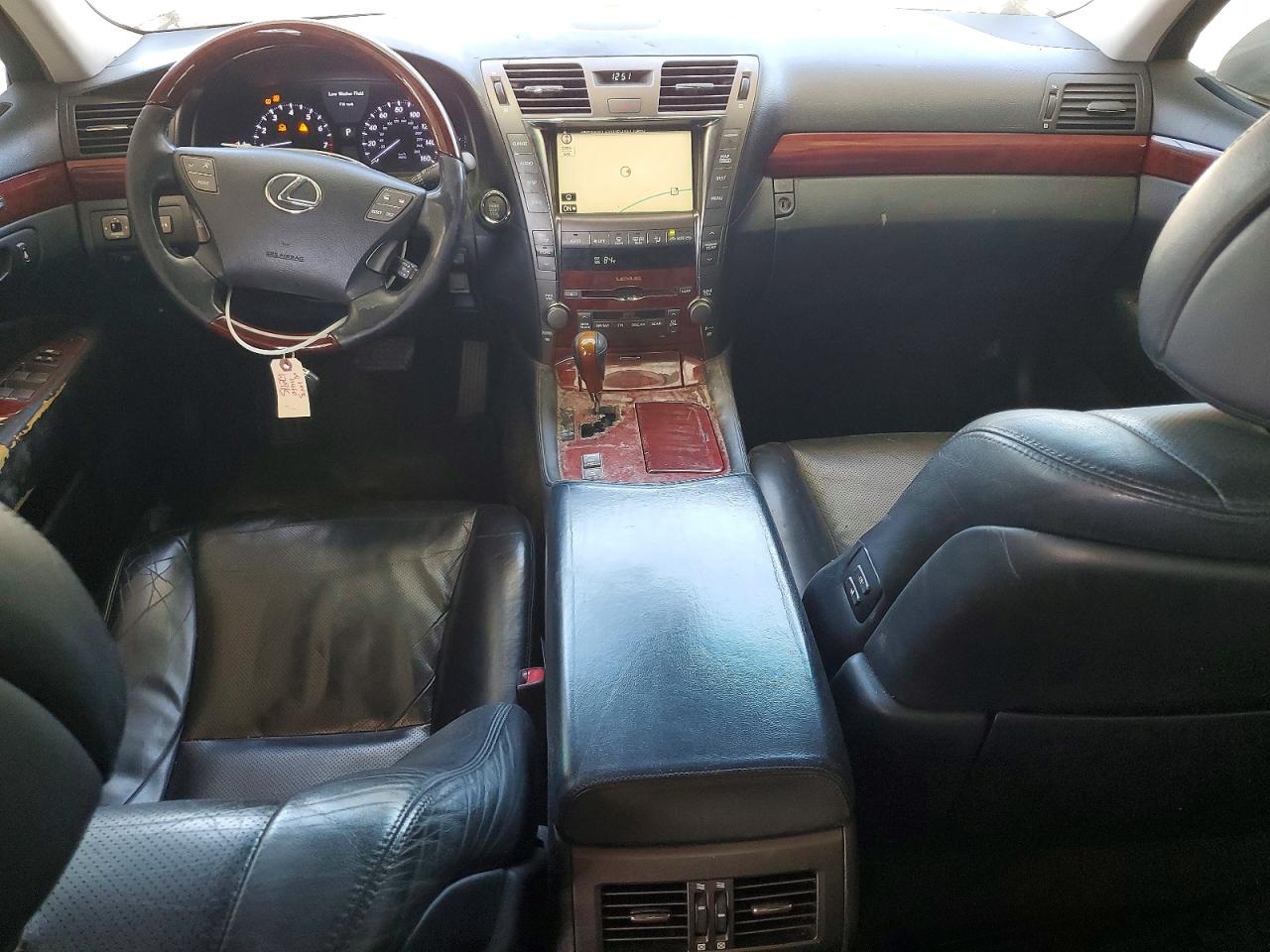 Lexus LS 460