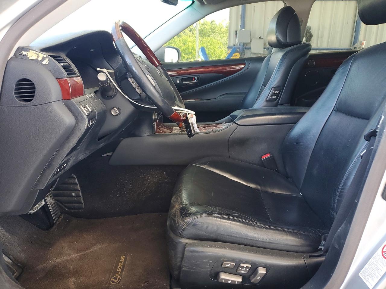Lexus LS 460