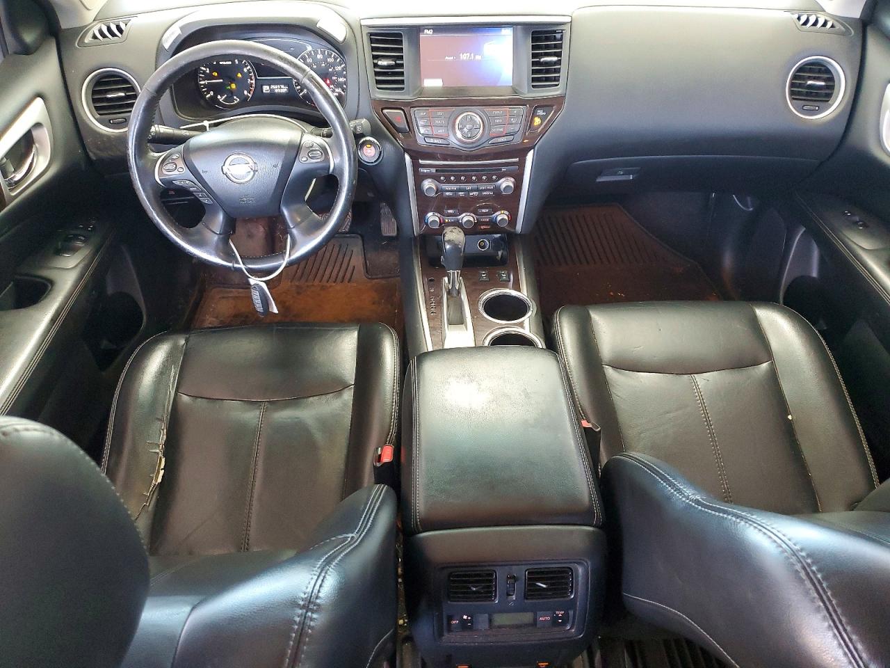 Nissan Pathfinder S