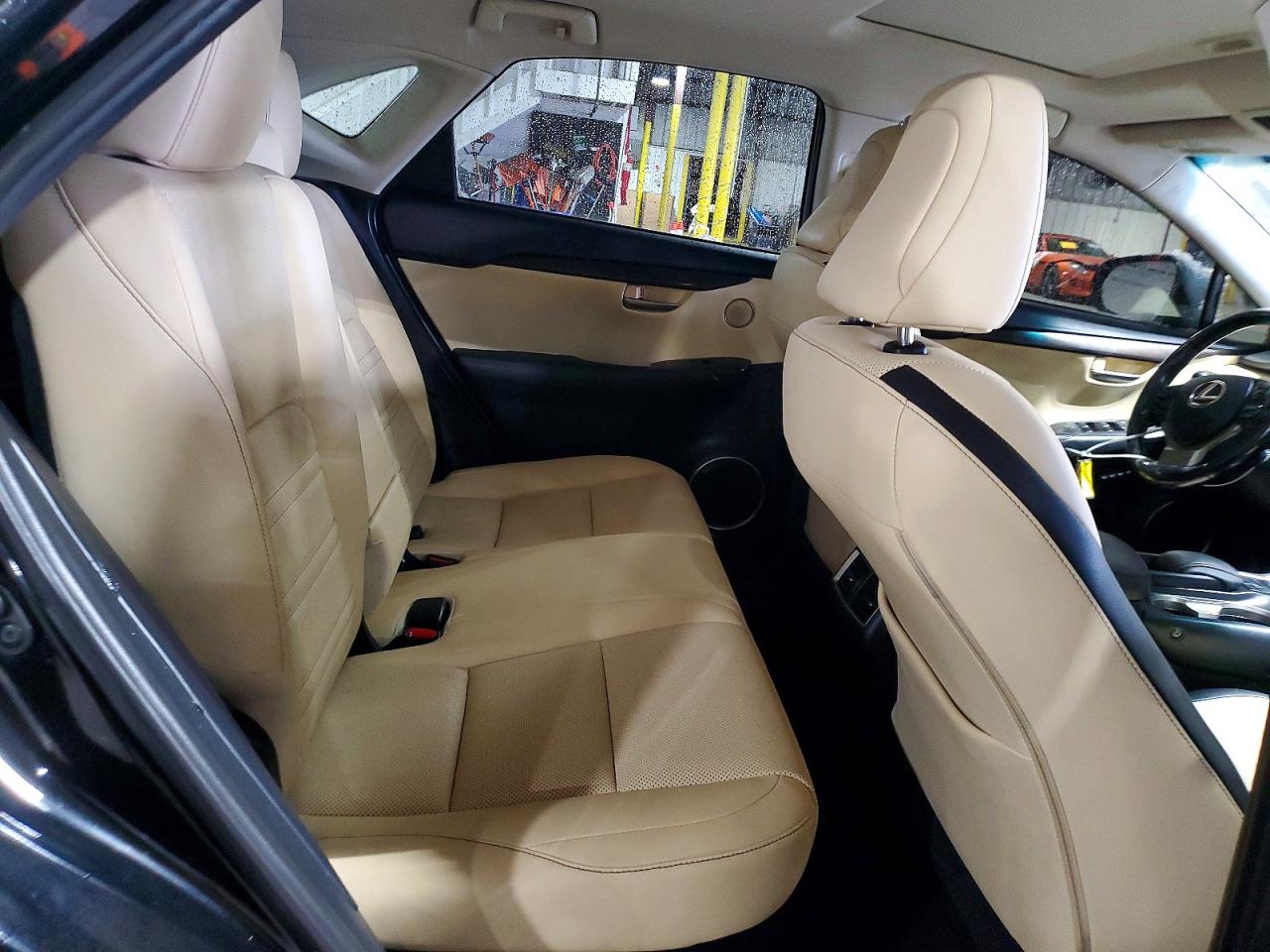 Lexus NX 200t