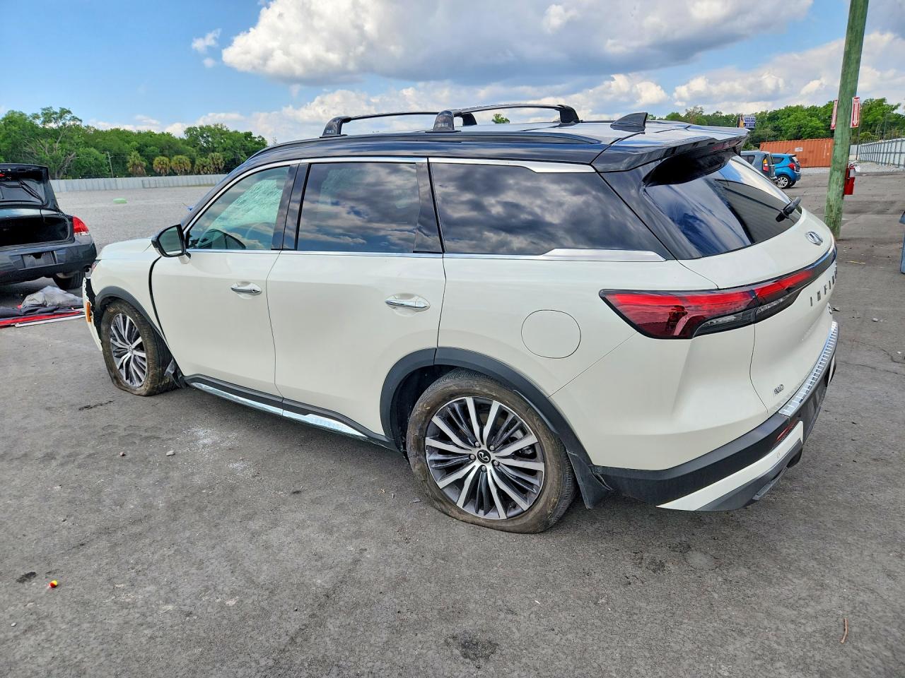 INFINITI Qx Autograph
