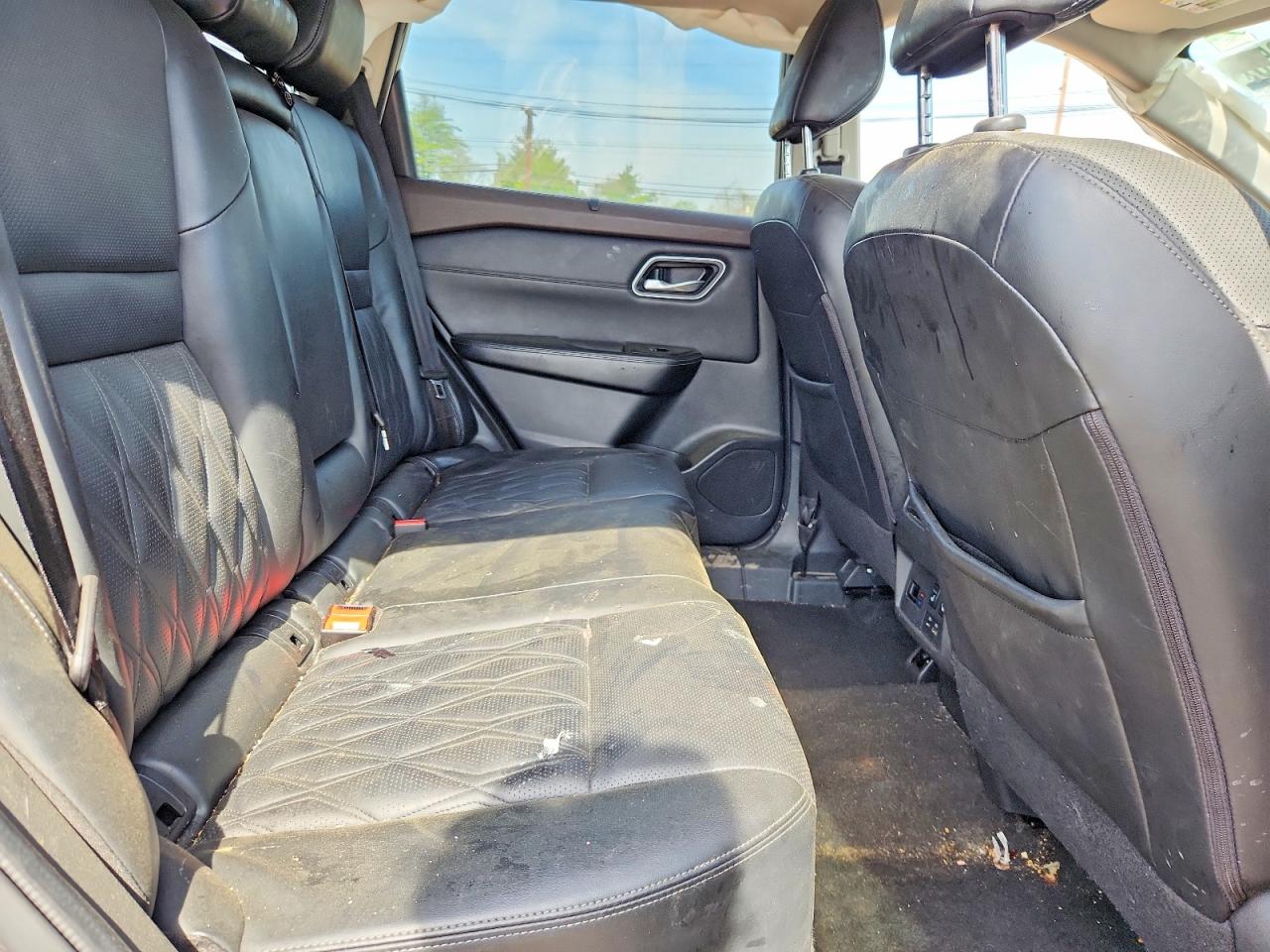 Nissan Rogue Platinum