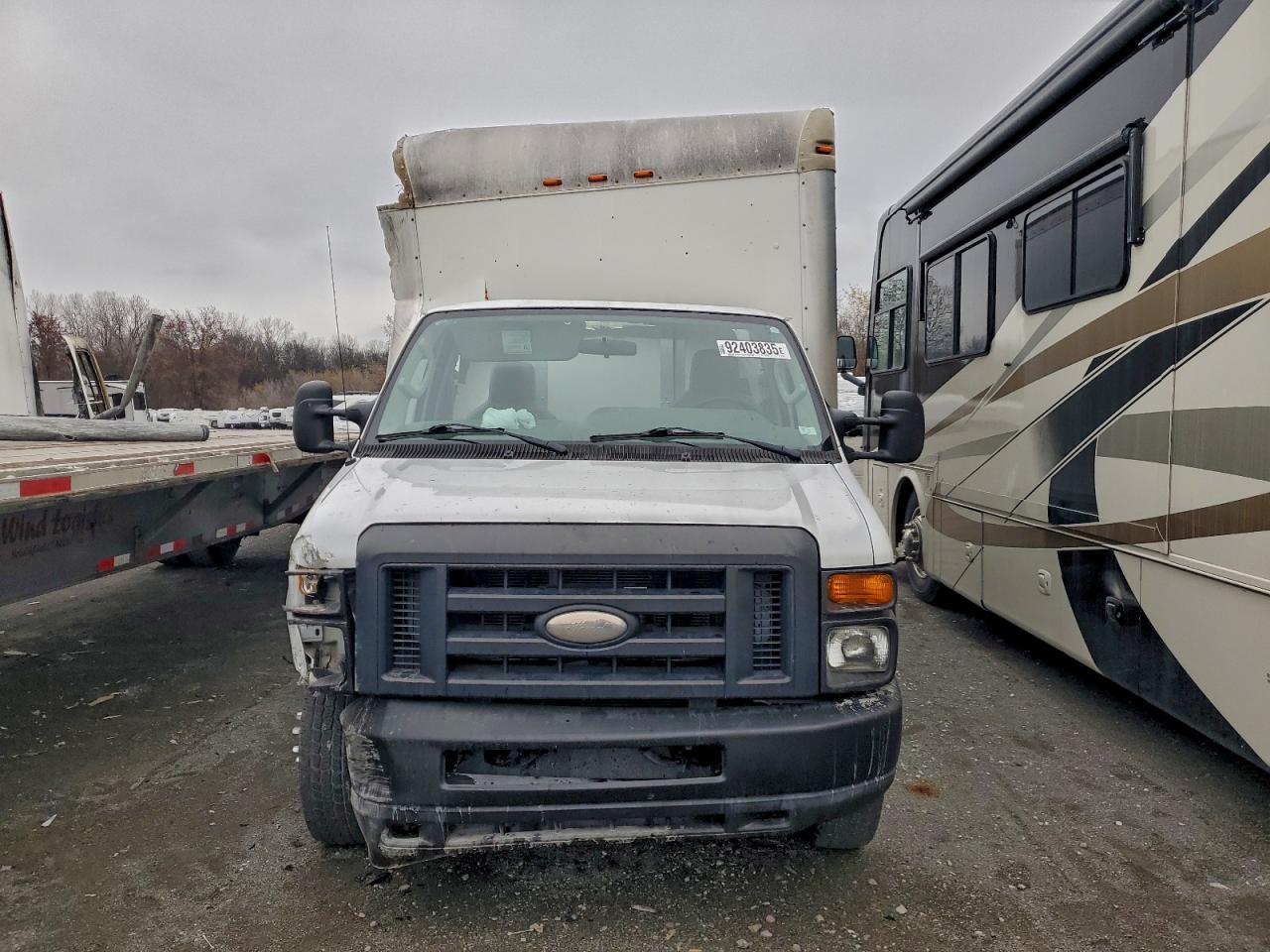 Ford E-350