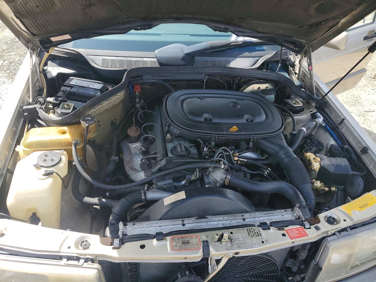 Mercedes-Benz 190-Class E 2.3