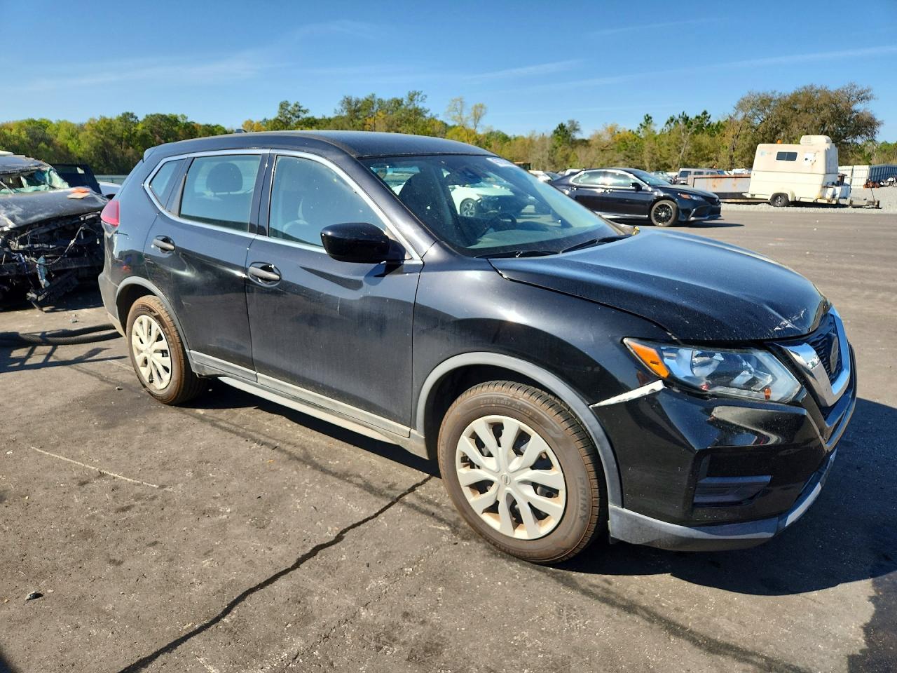 Nissan Rogue S