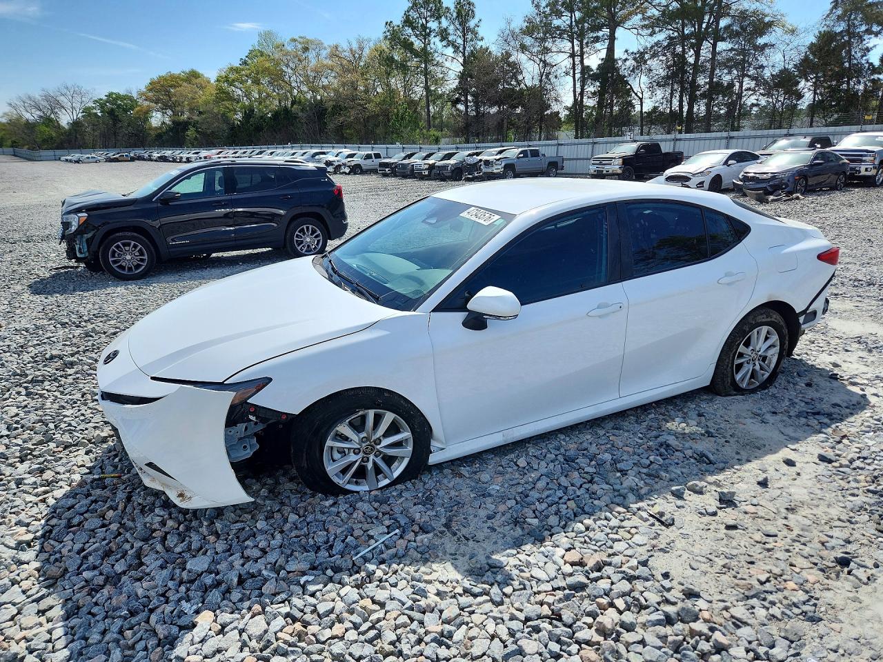 Salvage Toyota Camry Image