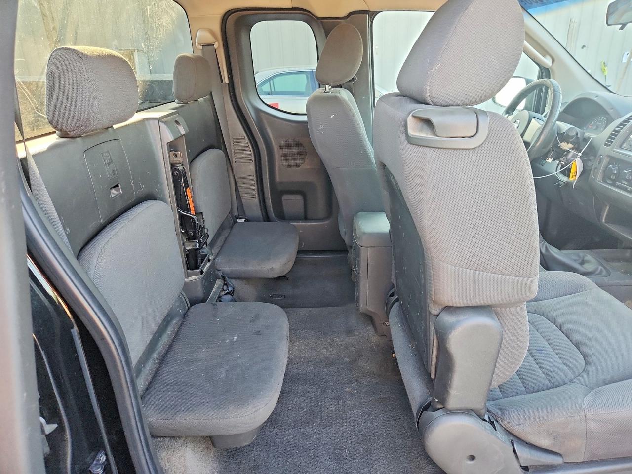 Nissan Frontier Xe