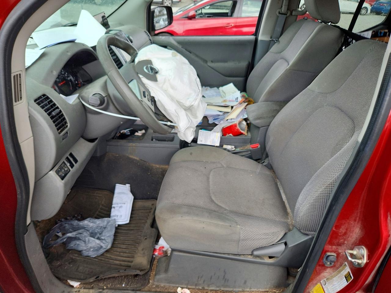 Nissan Frontier Sv