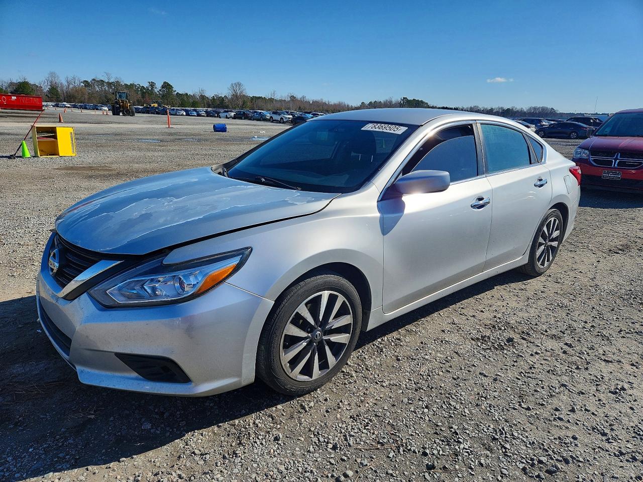 Salvage Nissan Altima Image