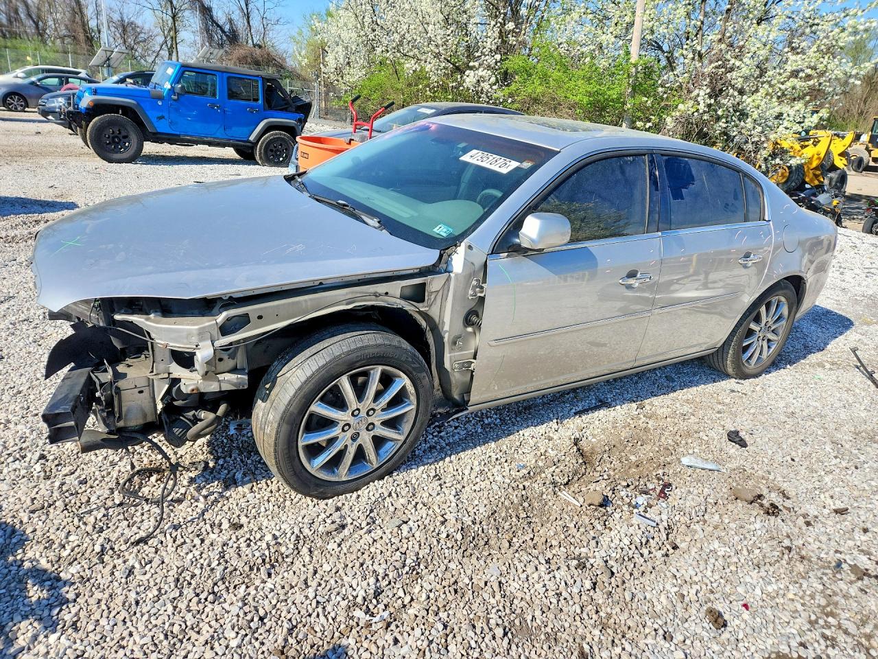 Salvage Buick Lucerne Image