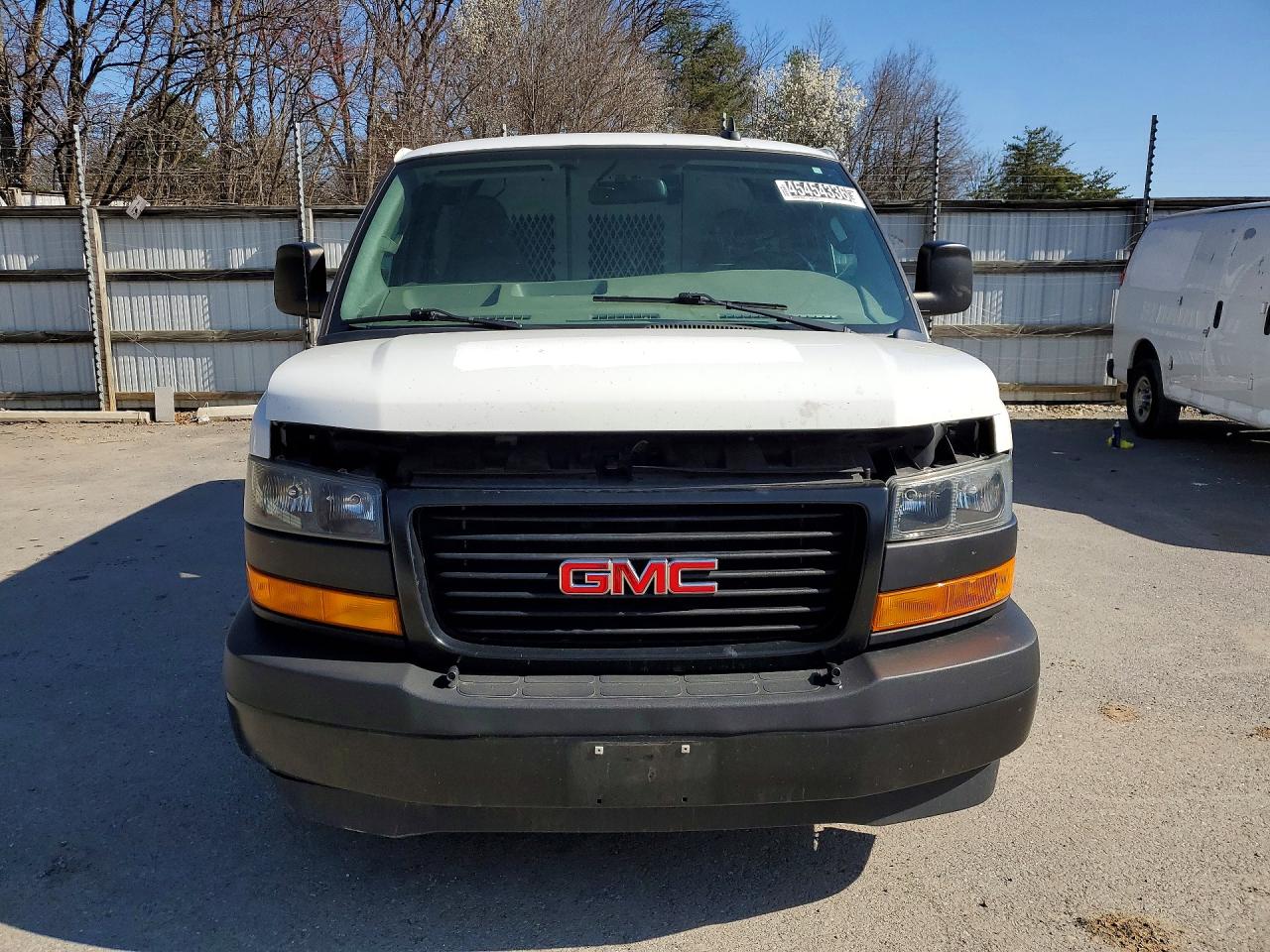 GMC Savana