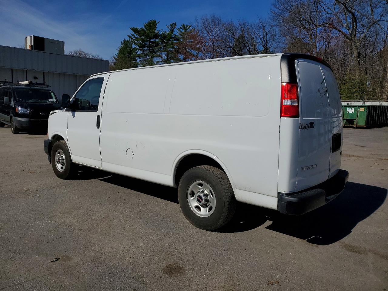 GMC Savana