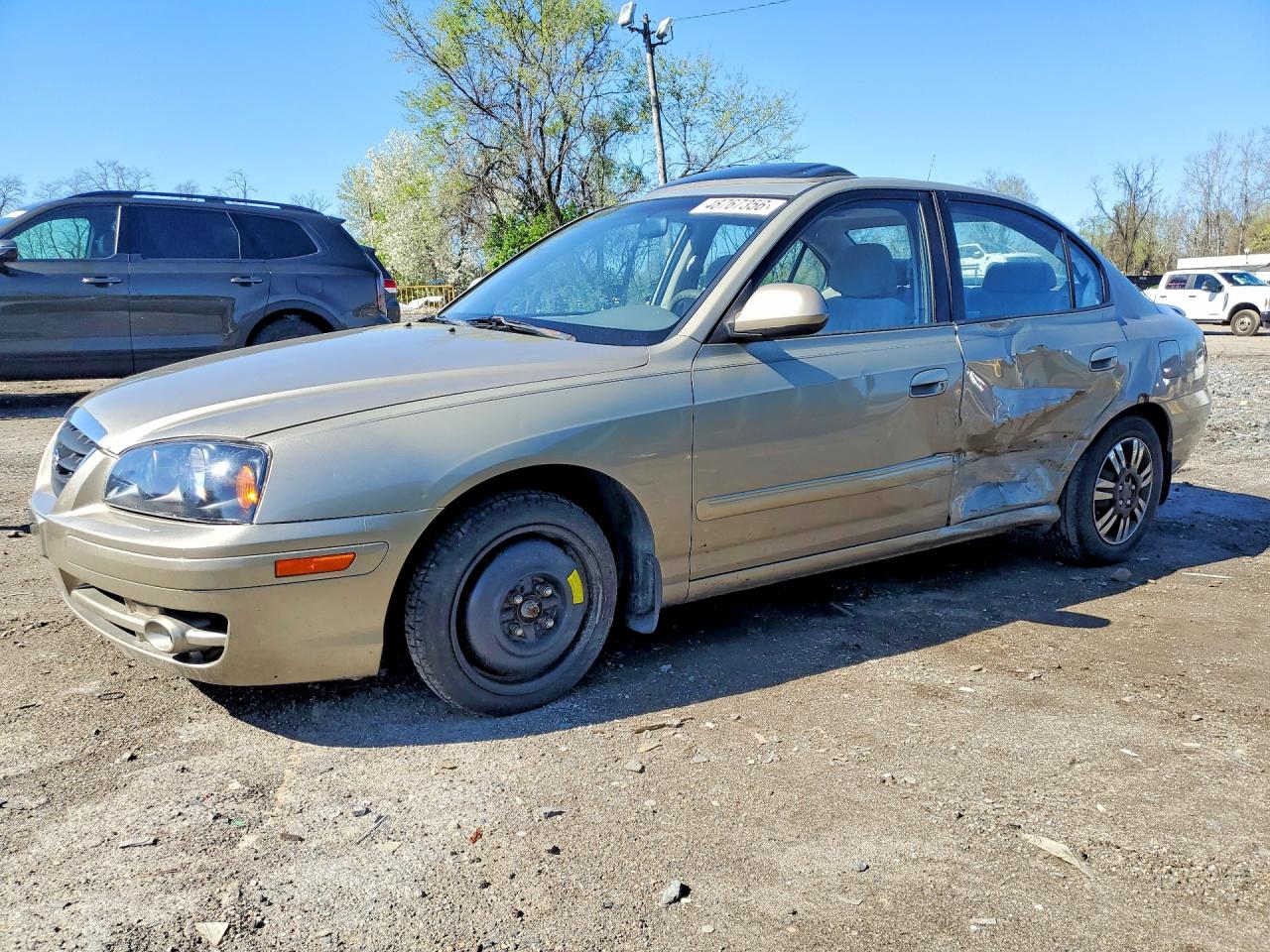 Salvage Hyundai ELANTRA Image
