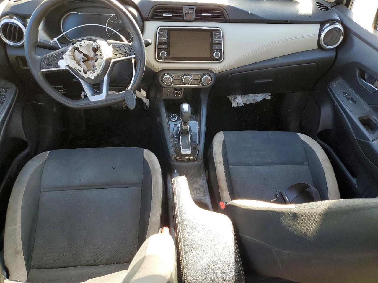 Nissan Versa Sv