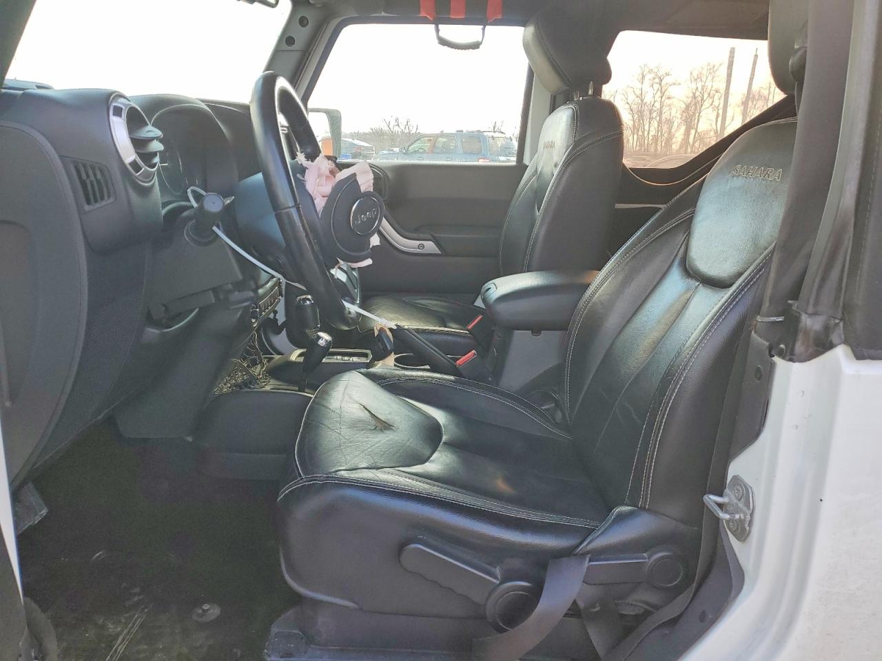 Jeep Wrangler Sahara