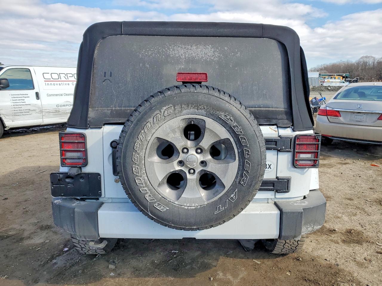 Jeep Wrangler Sahara